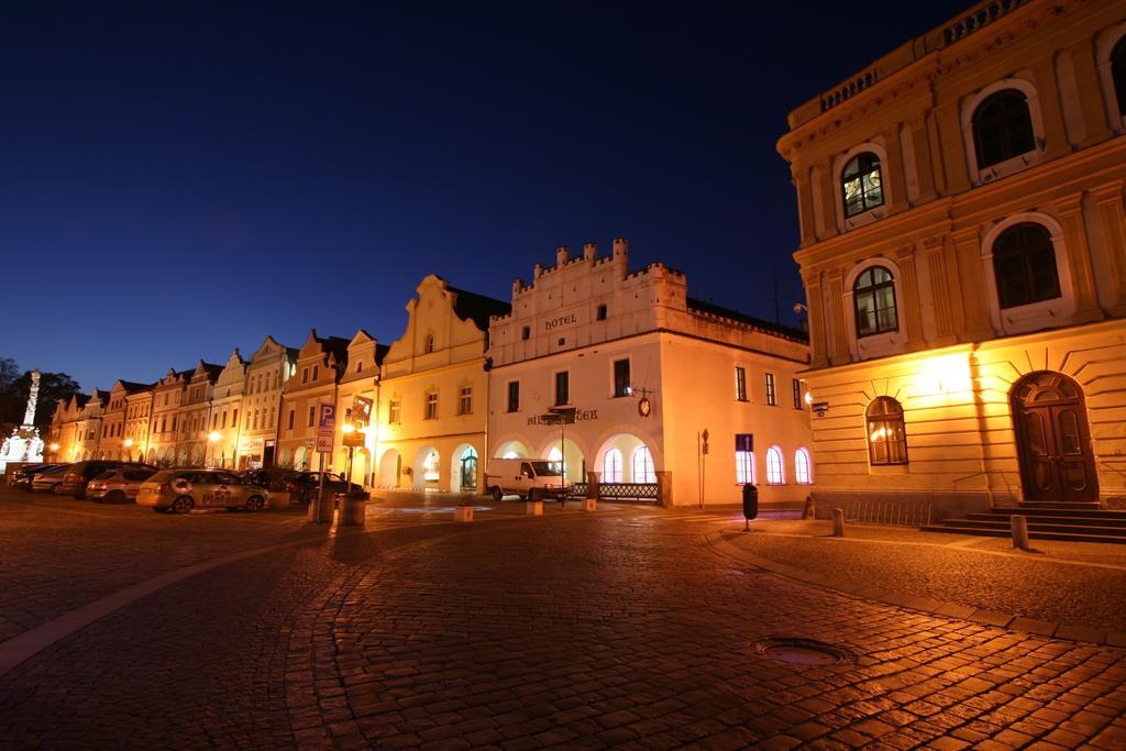 Hotel Bily Konicek Trebon Exterior photo