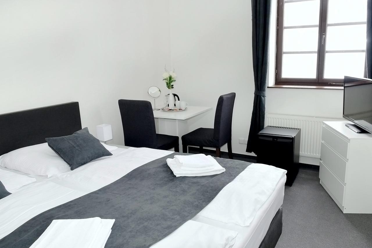 Hotel Bily Konicek Trebon Exterior photo